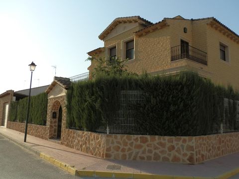 Villa in Daya Nueva