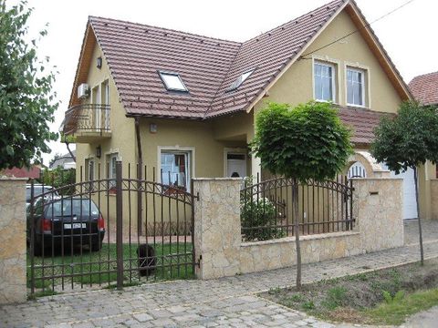 Detached house in Halasztelek