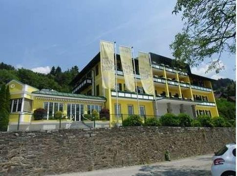 Hotel in Millstatt