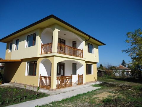 Detached house in Konstantinovo