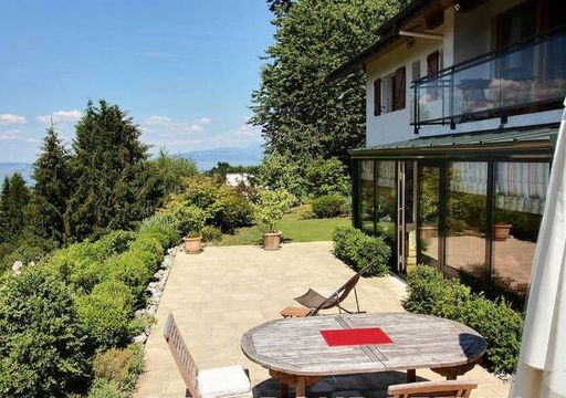 Villa in Evian-les-Bains