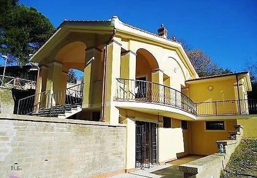Detached house in Manziana
