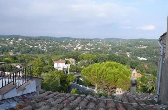 Detached house in Mougins
