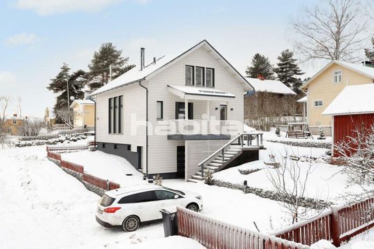House in Länsiranta