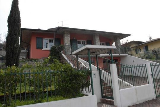 Villa in Pozzolengo