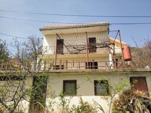 Detached house in Sutomore
