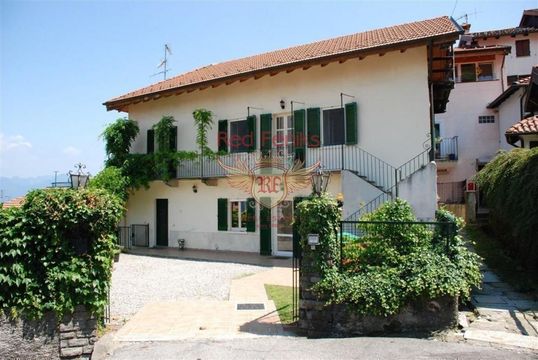Villa in Stresa