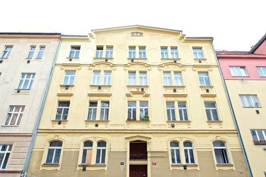 Apartment house in Prague 4