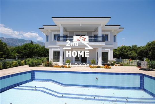 Villa in Çamyuva