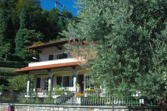 Villa in Stresa