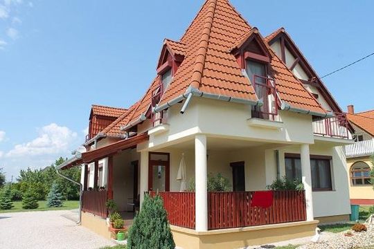 Villa in Balatonszentgyörgy