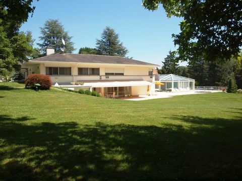 House in Mies