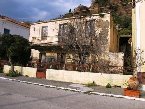 Detached house in Poros