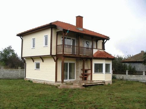 Detached house in Hrabrovo
