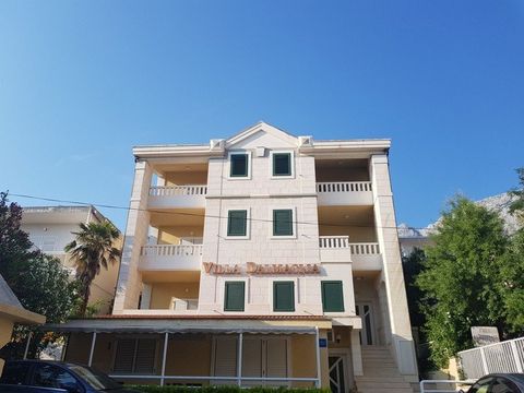 Apartment house in Makarska