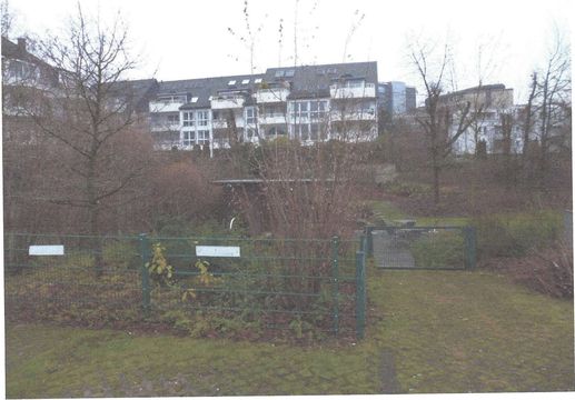Land in Dusseldorf