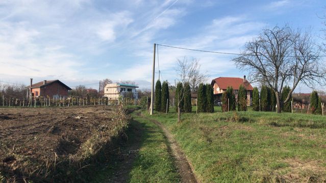 Land in Dugo Selo