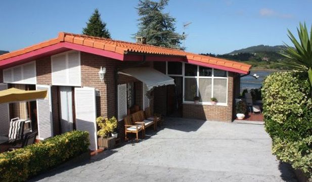 Detached house in Villaviciosa
