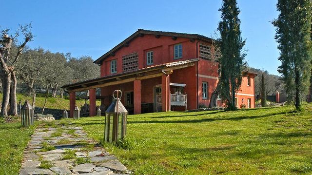 Detached house in Viareggio
