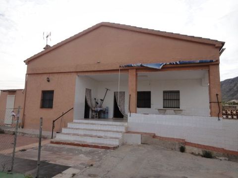 House in Hondon de las Nieves